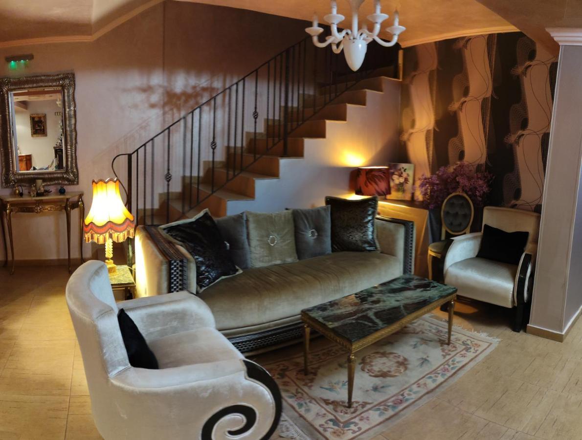 Guest House Palazzo 비알라 외부 사진