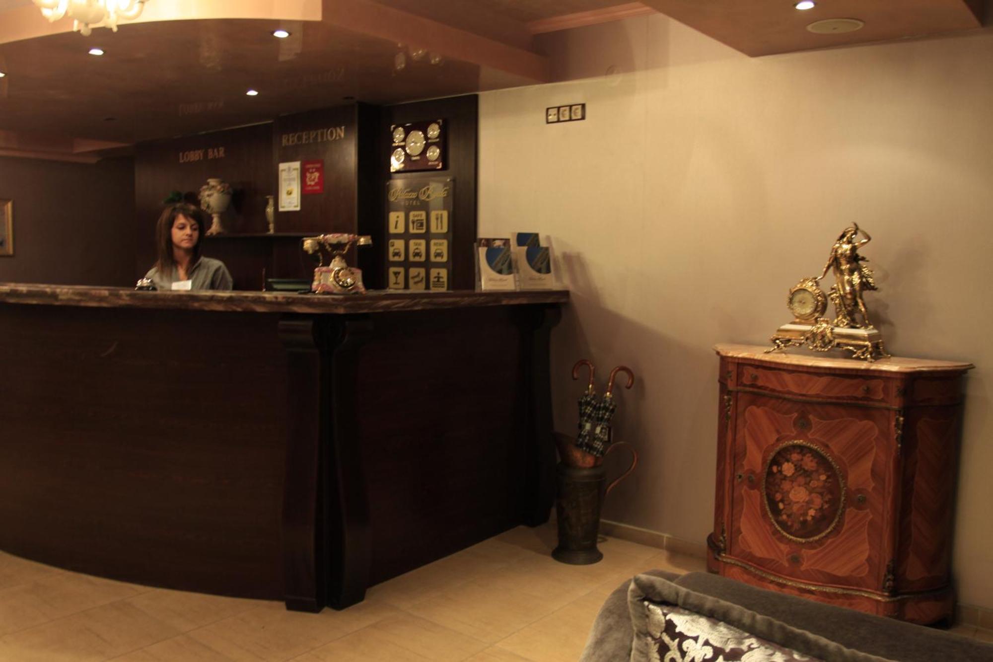 Guest House Palazzo 비알라 외부 사진